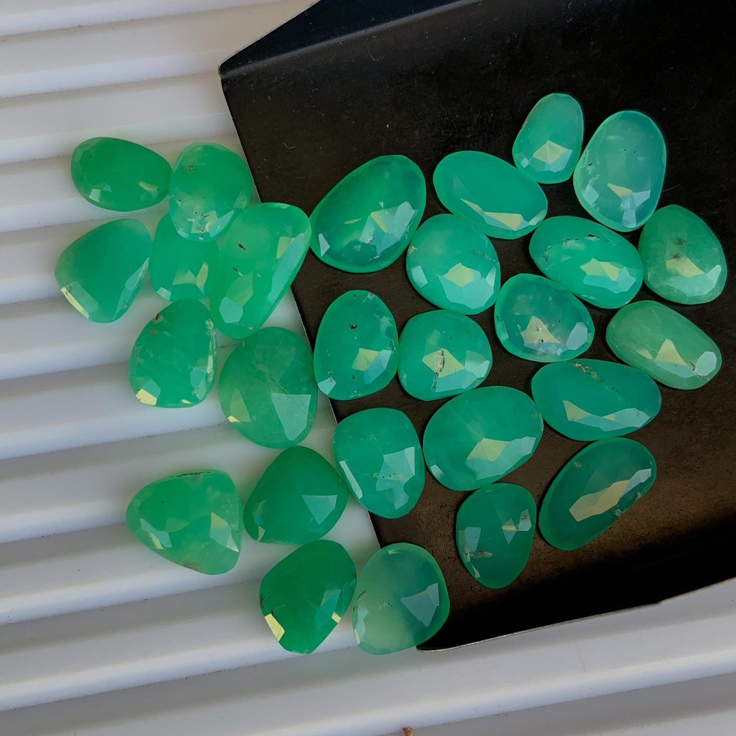 Natural Chrysoprase Chalcedony Rose Cut Slices Cabochons, Faceted Rose Cut Flat Back Loose Gemstone, Chrysoprase Chalcedony Gemstone Slices