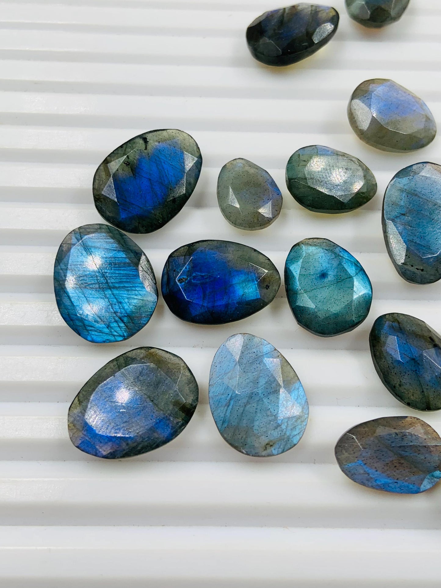 Natural Labradorite Rose Cut Slices Cabochons Faceted Rose Cut Flat Back Cabochons Rose Cut Loose Gemstone, labradorite Gemstone Slice Cut