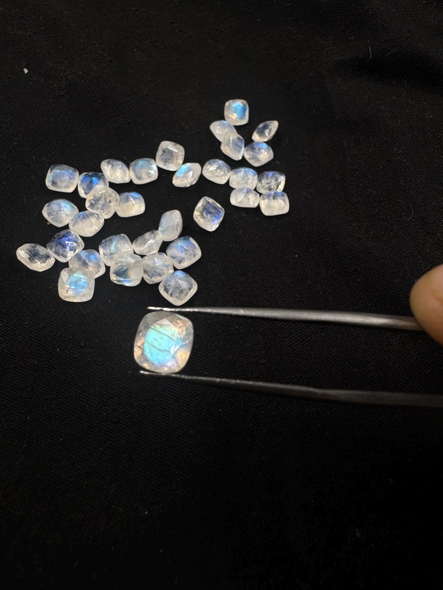 5 Pieces Natural White rainbow Faceted Cushion Shape Gemstone CALIBRATED Loose Cut Stone for Jewelry Making Semi Precious Cutstone Size 6mm
