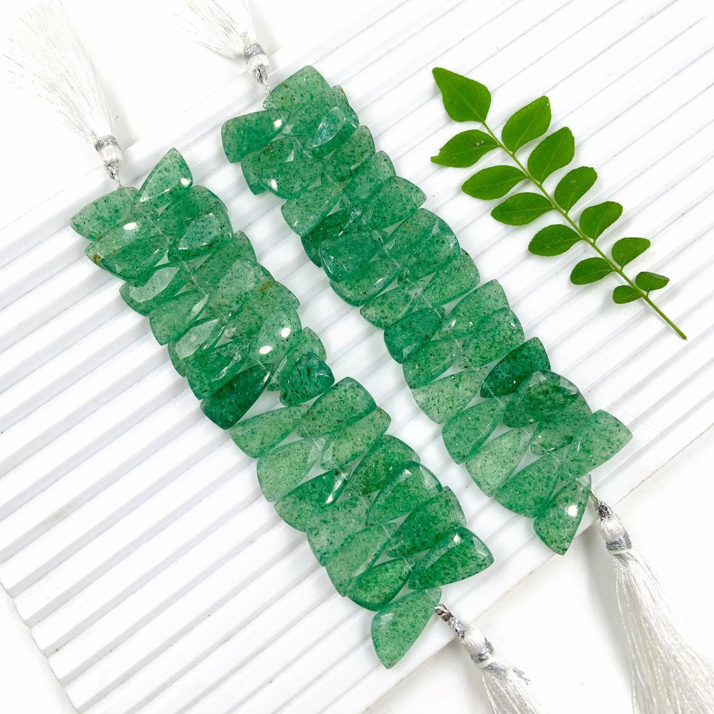 4 Inches Natural Green Strawberry Sail Crown Cut Gemstone Side drill Beads, Fancy shape Gemstone Briolette, Size 8x16 to 9x18mm gift for her