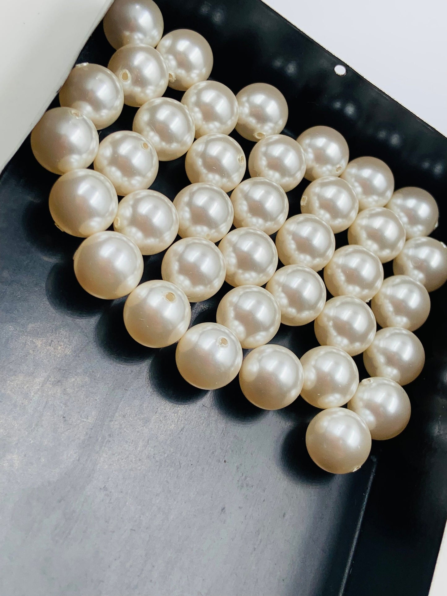 5818 Swarovski 8mm Crystal White (001 650) Round Half Drilled Pearls Glass Beads for jewelry making For Women Color White Fresh Water Pearl