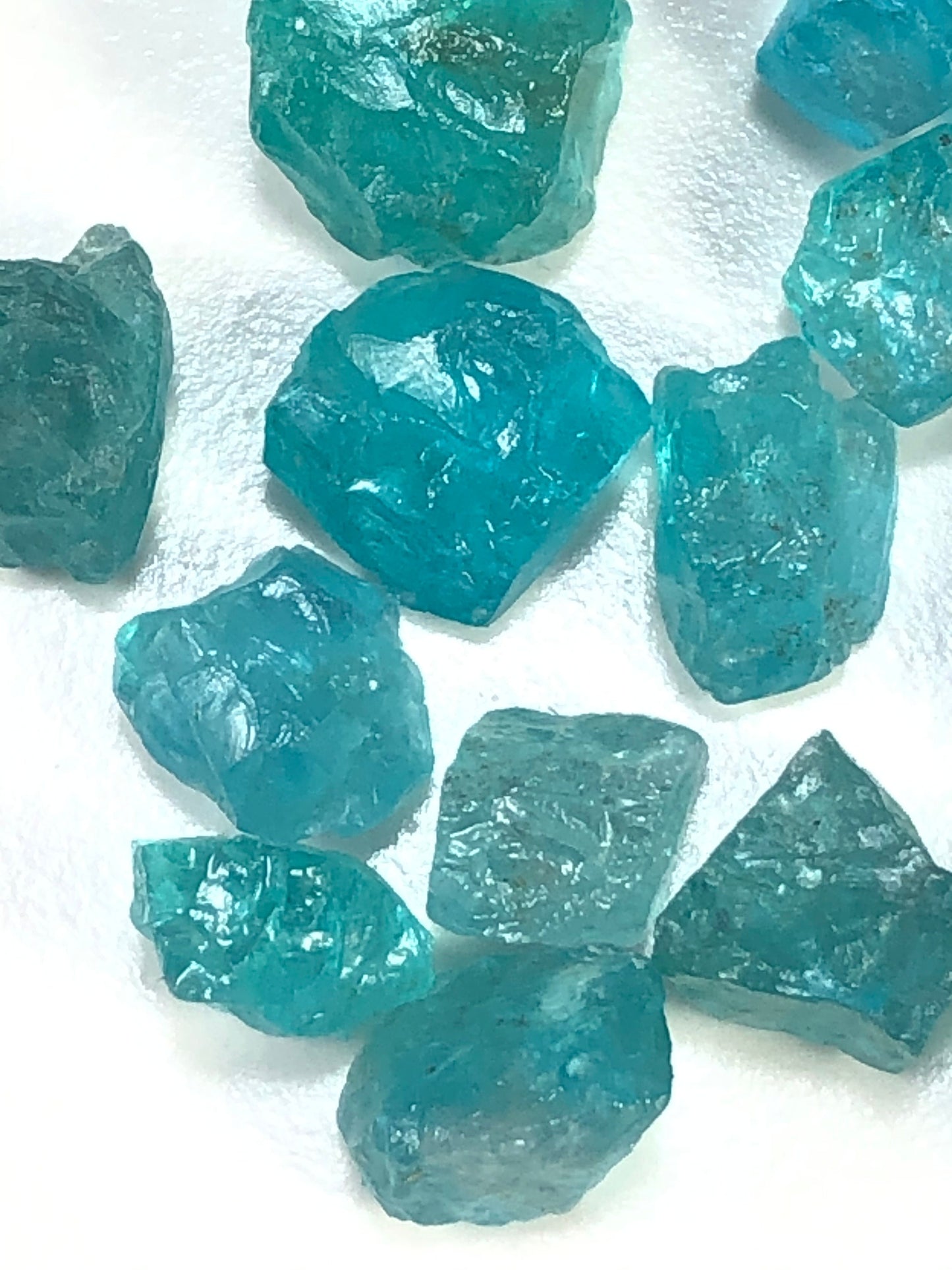 50 Pieces Raw 8-12 MM Raw Blue Apatite Gemstone,Natural Blue Apatite Raw Stone,Apatite Rough Gemstone,Apatite Raw Loose Gemstone Rough