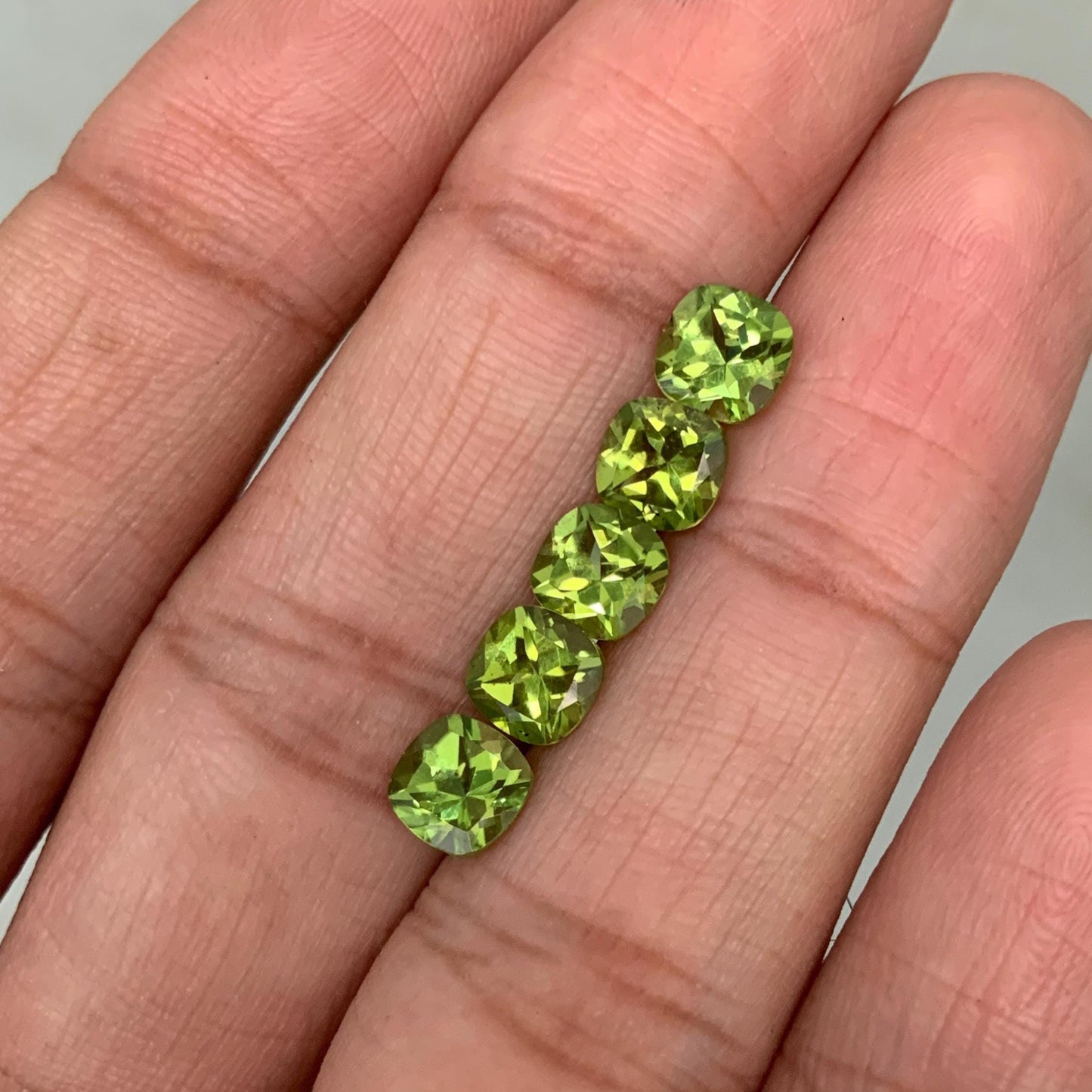 5 Pieces Natural Peridot Faceted Cushion Shape Gemstone , CALIBRATED Loose Cut Stone for Jewelry Making Cabochons Semi Precious Cutstone 6mm