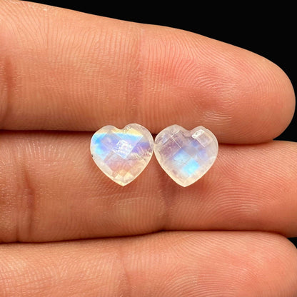 Natural White Rainbow Moonstone Faceted Carved Heart Shape Loose Gemstone Beads,Carved Heart Shape Gemstone Briolette,Gemstone Beads BBI305