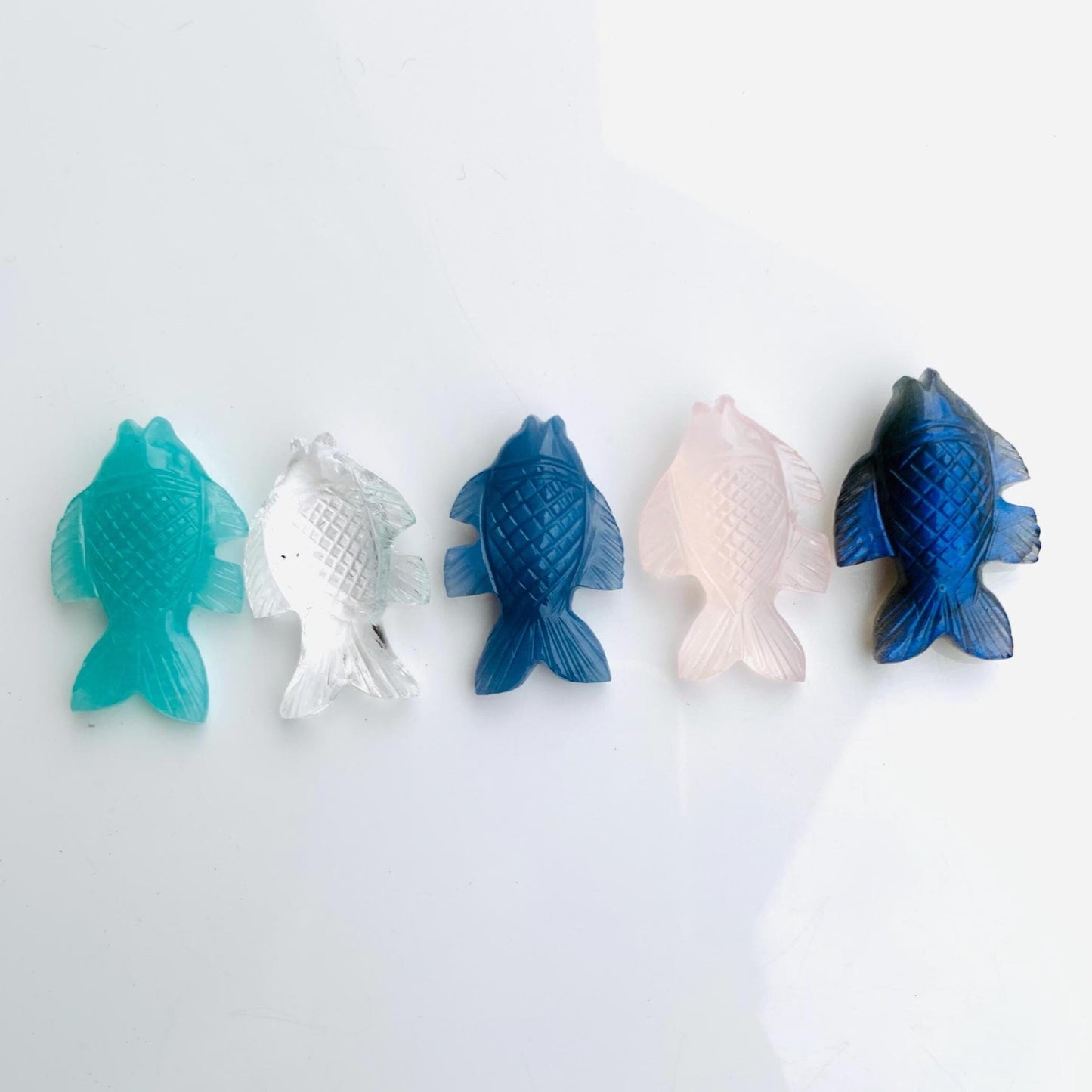 Hand Carved fish gemstone Size 20x30mm fish shape hand carved natural gemstone briolettes face drill carving gemstone for jewelry making