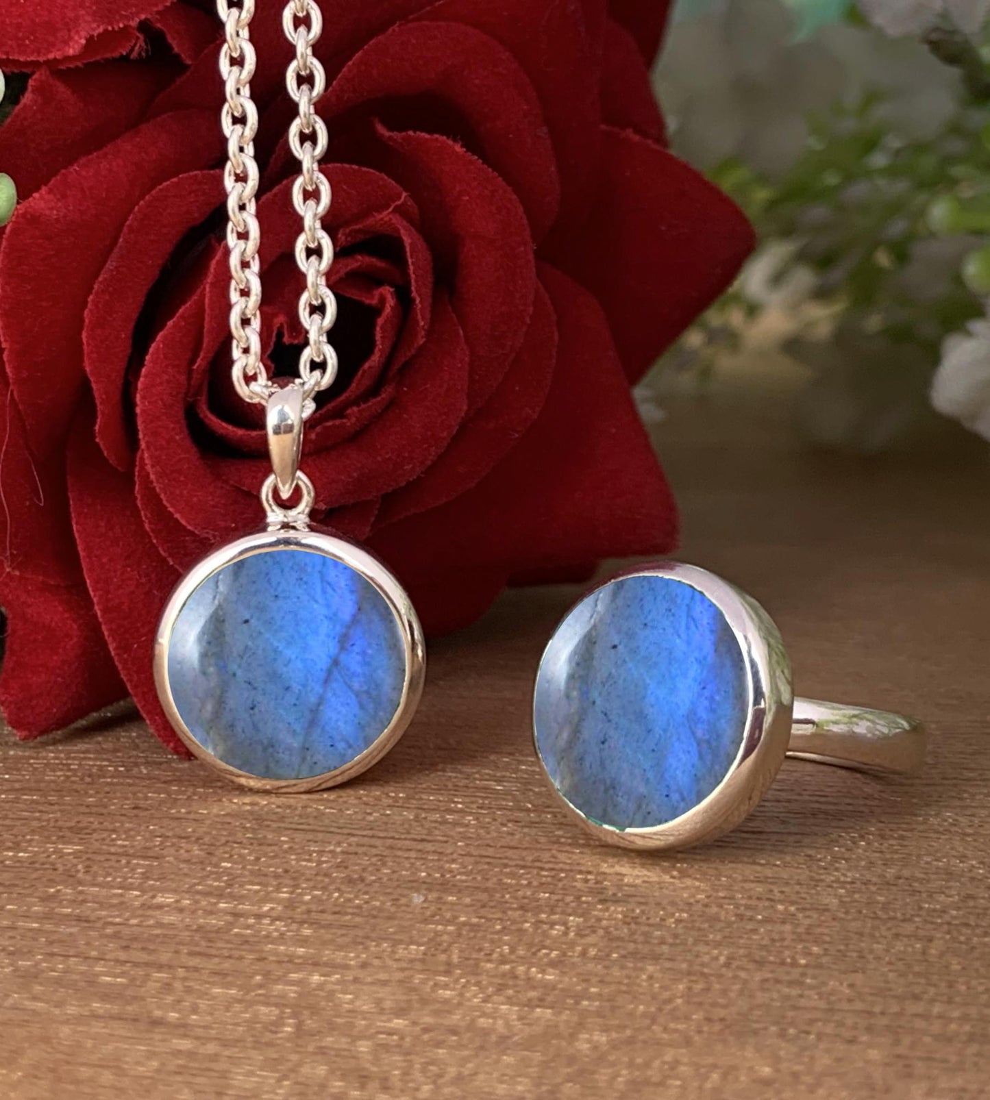 Labradorite Solitaire Necklace – Dainty Gold Vermeil or Sterling Silver Pendant