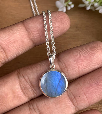 Labradorite Solitaire Necklace – Dainty Gold Vermeil or Sterling Silver Pendant