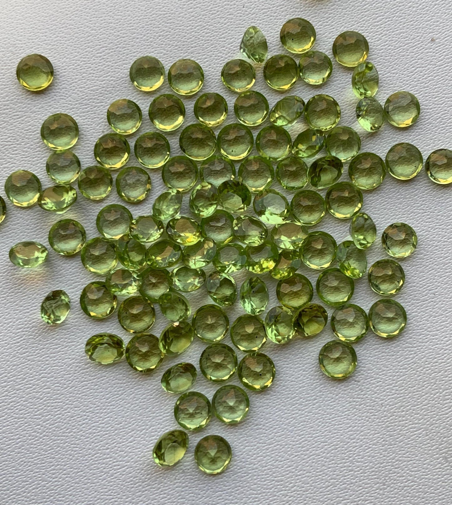 Natural Peridot Faceted Round Shape Cut Stone CALIBRATED Loose Stone Cut Round Jewelry Making Semi Precious Cut stone For ring, Gift for her
