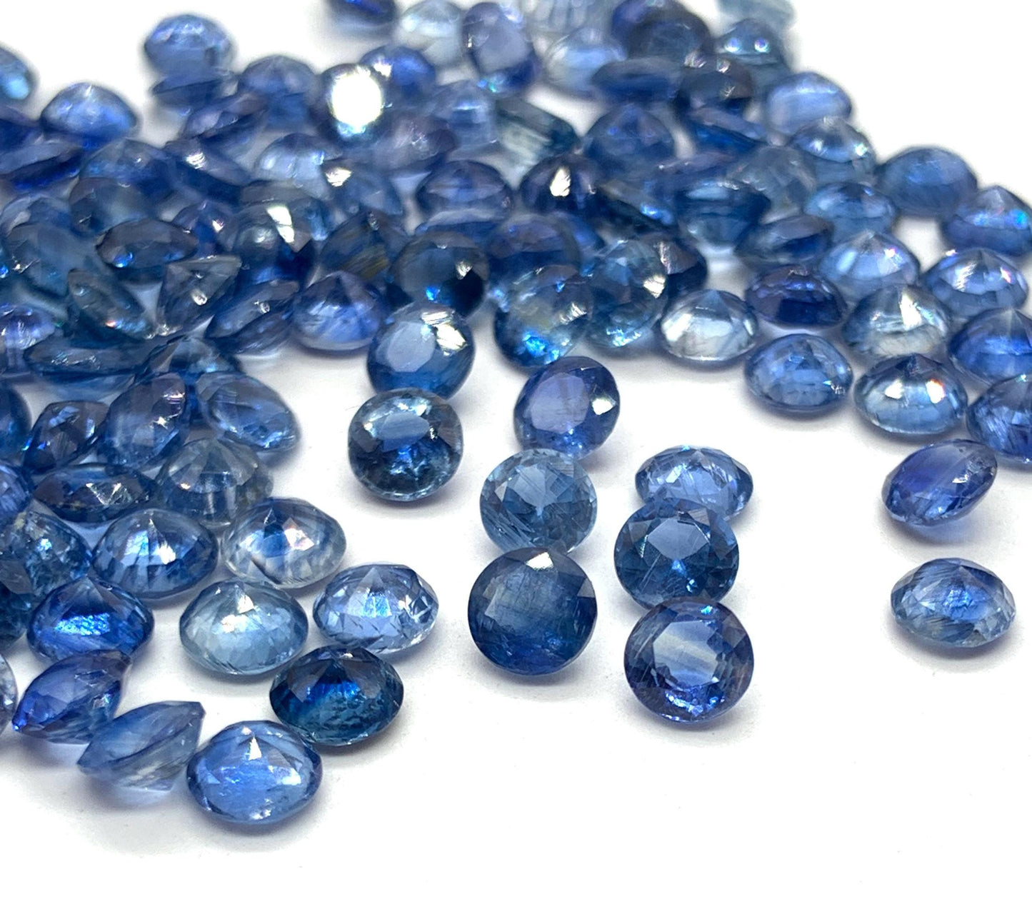 Natural kyanite Faceted Cut Gemstone Round Shape Cabochon Kyanite Cut for jewelry making Semi Precious Blue Kyanite Stone Gift fir her
