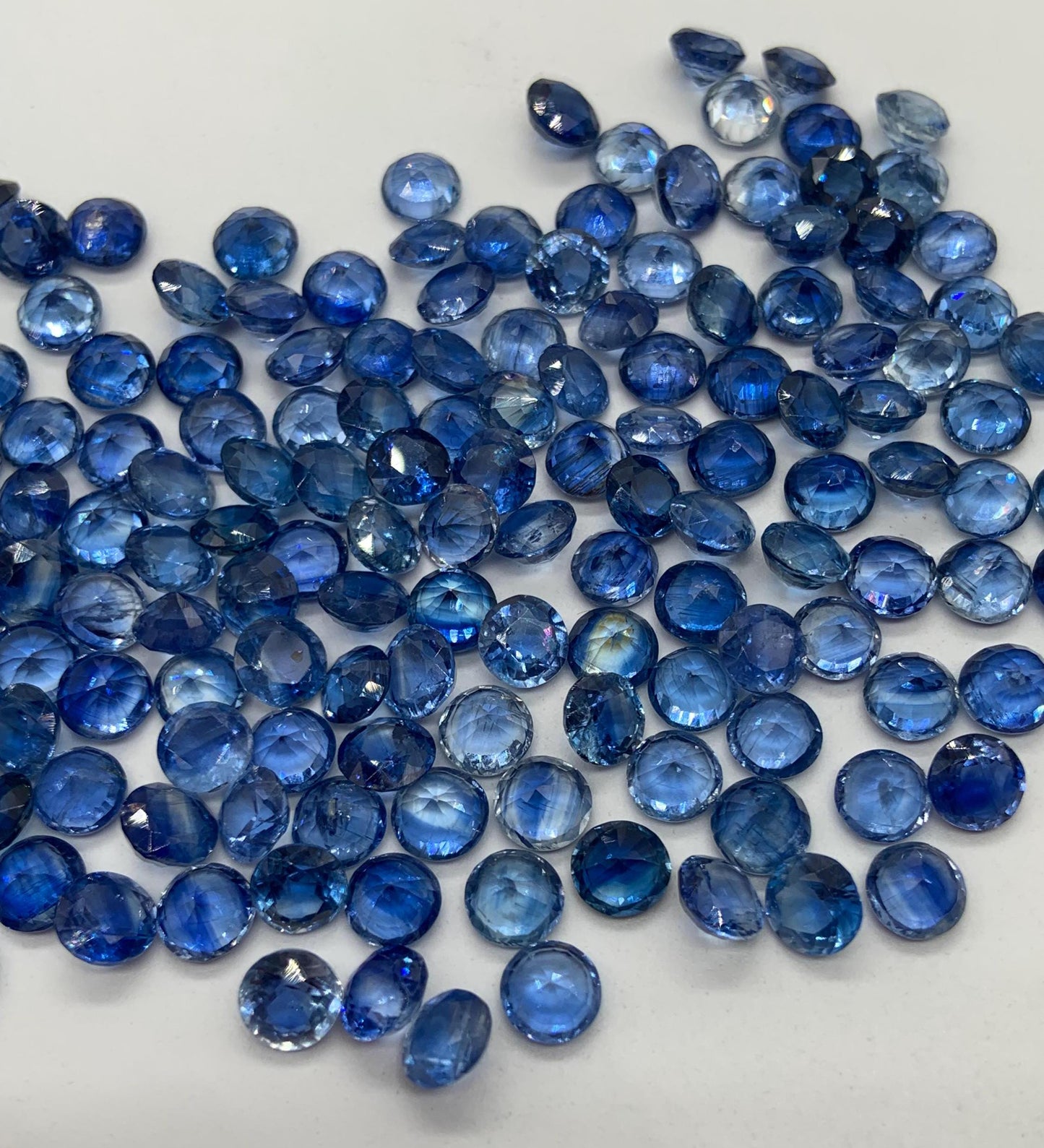 Natural kyanite Faceted Cut Gemstone Round Shape Cabochon Kyanite Cut for jewelry making Semi Precious Blue Kyanite Stone Gift fir her