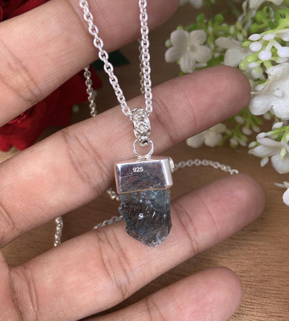 Raw Moss Aquamarine Solitaire Silver Necklace - Birthstone Boho Pendant Gift