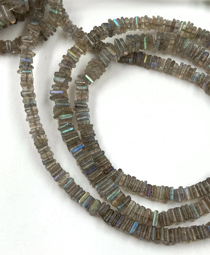 Blue Flash Labradorite Square Beads, Smooth Gemstone, 3–4mm, 18 Inch