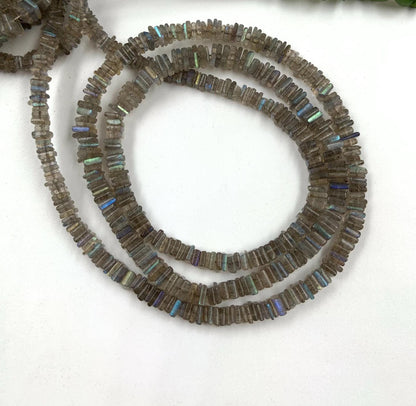 Blue Flash Labradorite Square Beads, Smooth Gemstone, 3–4mm, 18 Inch