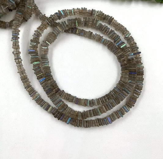 Blue Flash Labradorite Square Beads, Smooth Gemstone, 3–4mm, 18 Inch