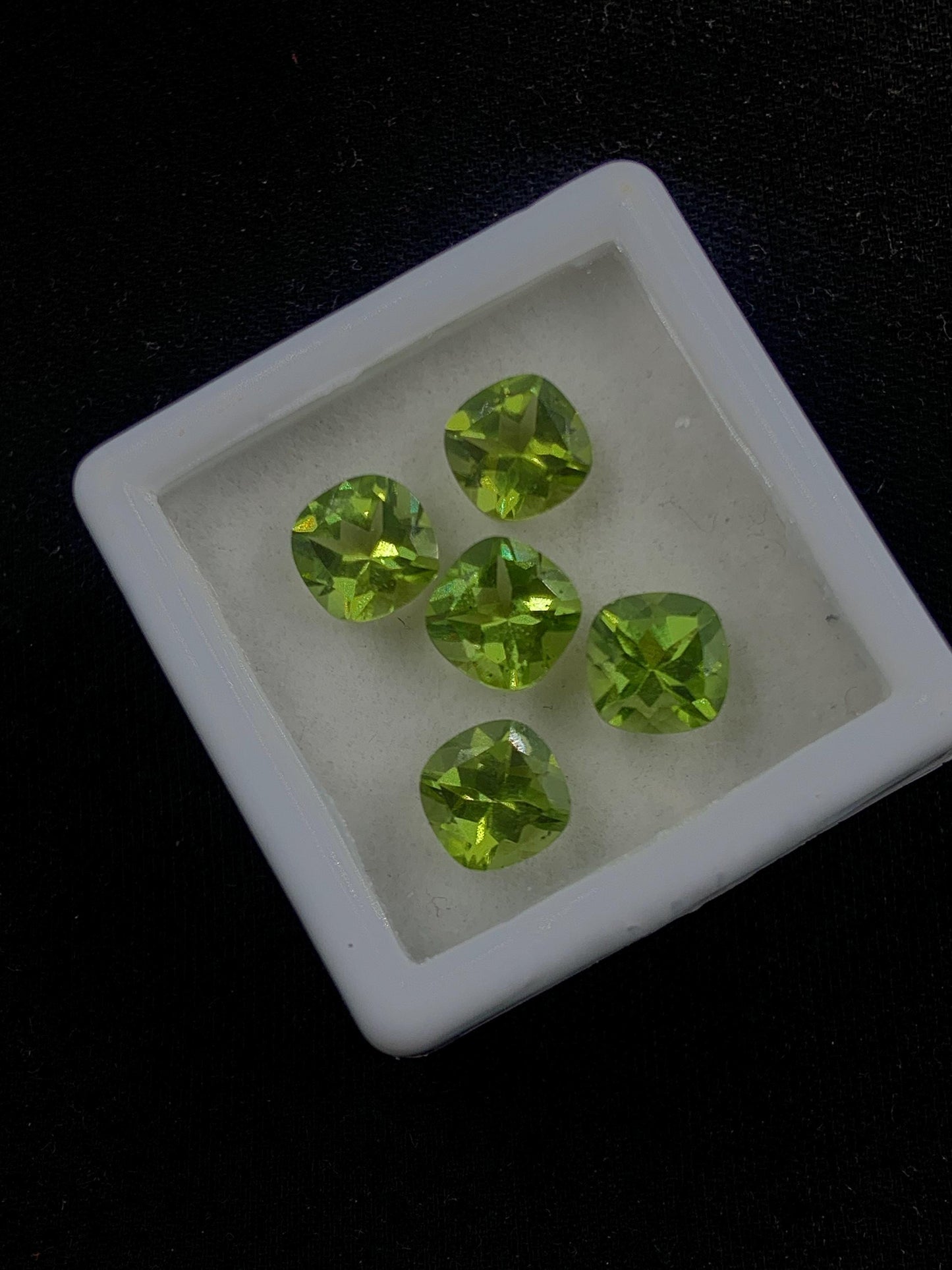 5 Pieces Natural Peridot Faceted Cushion Shape Gemstone , CALIBRATED Loose Cut Stone for Jewelry Making Cabochons Semi Precious Cutstone 6mm