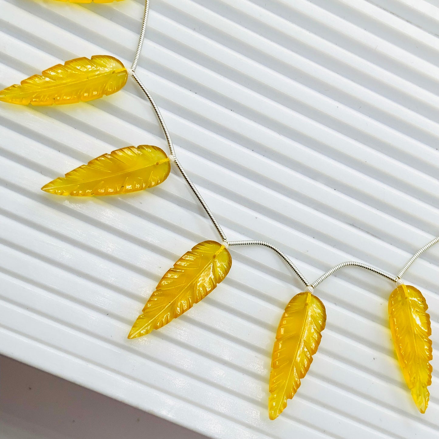Yellow Onyx Leaf Briolette Beads 30x10x4mm – Carved Gemstones