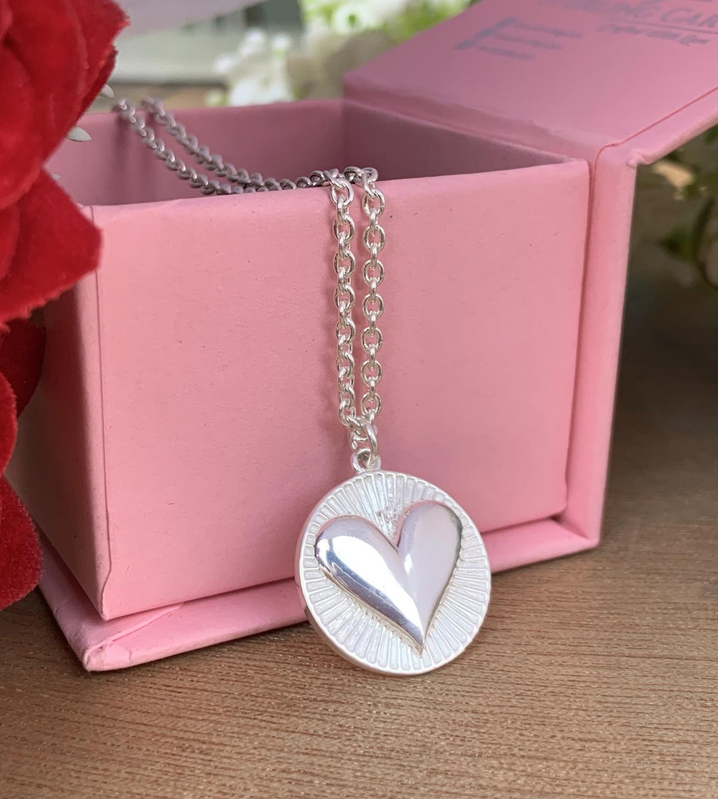 Personalized Name Necklace with Heart Pendant – Silver & Gold Jewelry Gift for Her