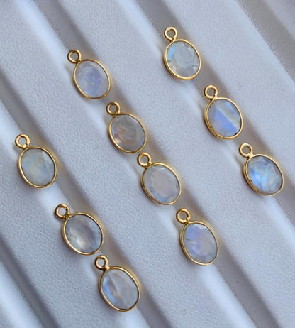 8x6 mm Faceted Rainbow Moonstone Connectors ~ Oval Bezel Link ~ Silver & Gold Charm for Earrings, Bracelets, and Birthstone Jewelry Supplies - BeadsBoatInc