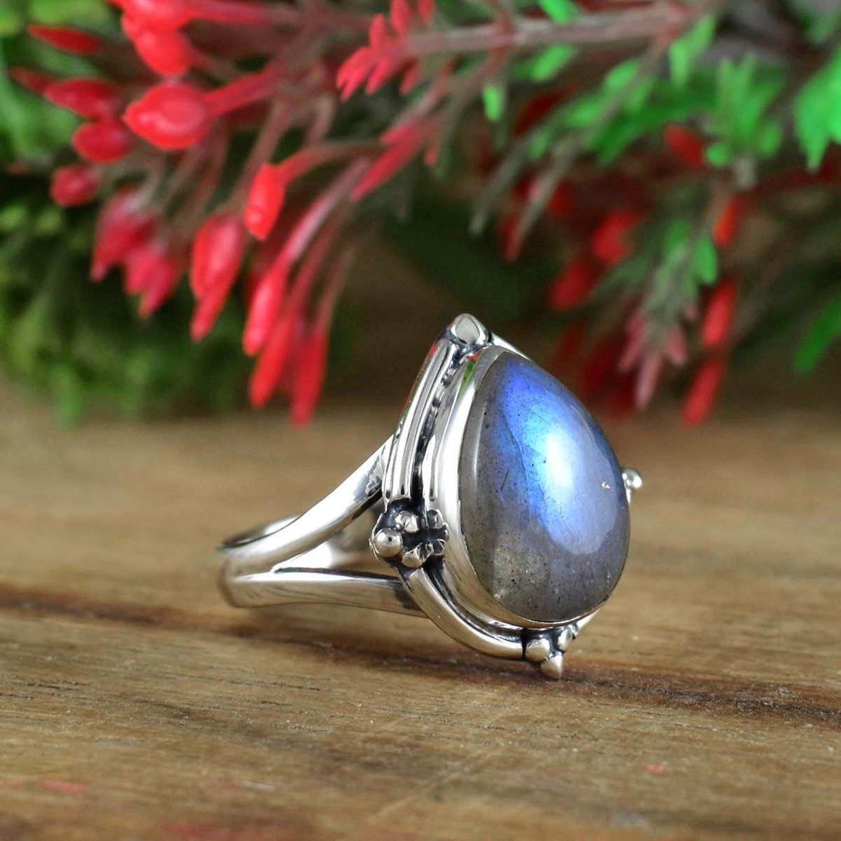 925 Sterling Silver Blue Labradorite Statement Ring - BeadsBoatInc