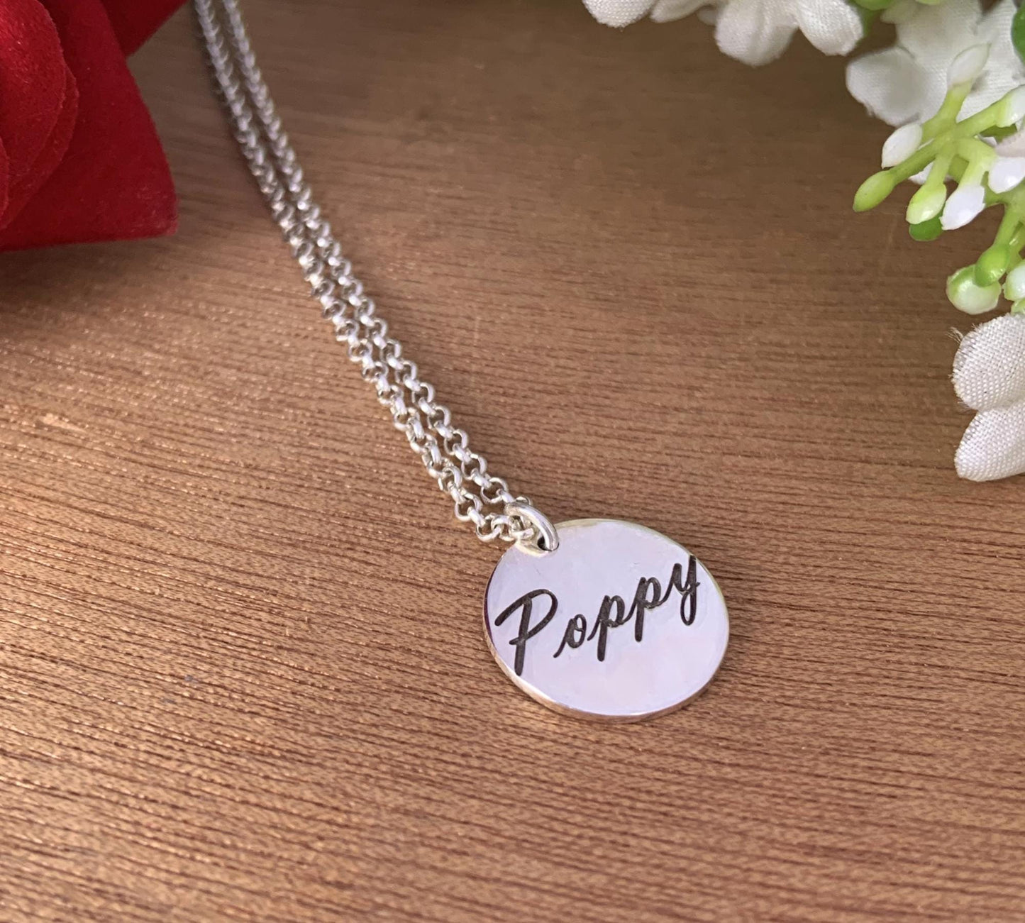 Custom Name Necklace – Dainty 18K Gold Plated Personalized Round Pendant