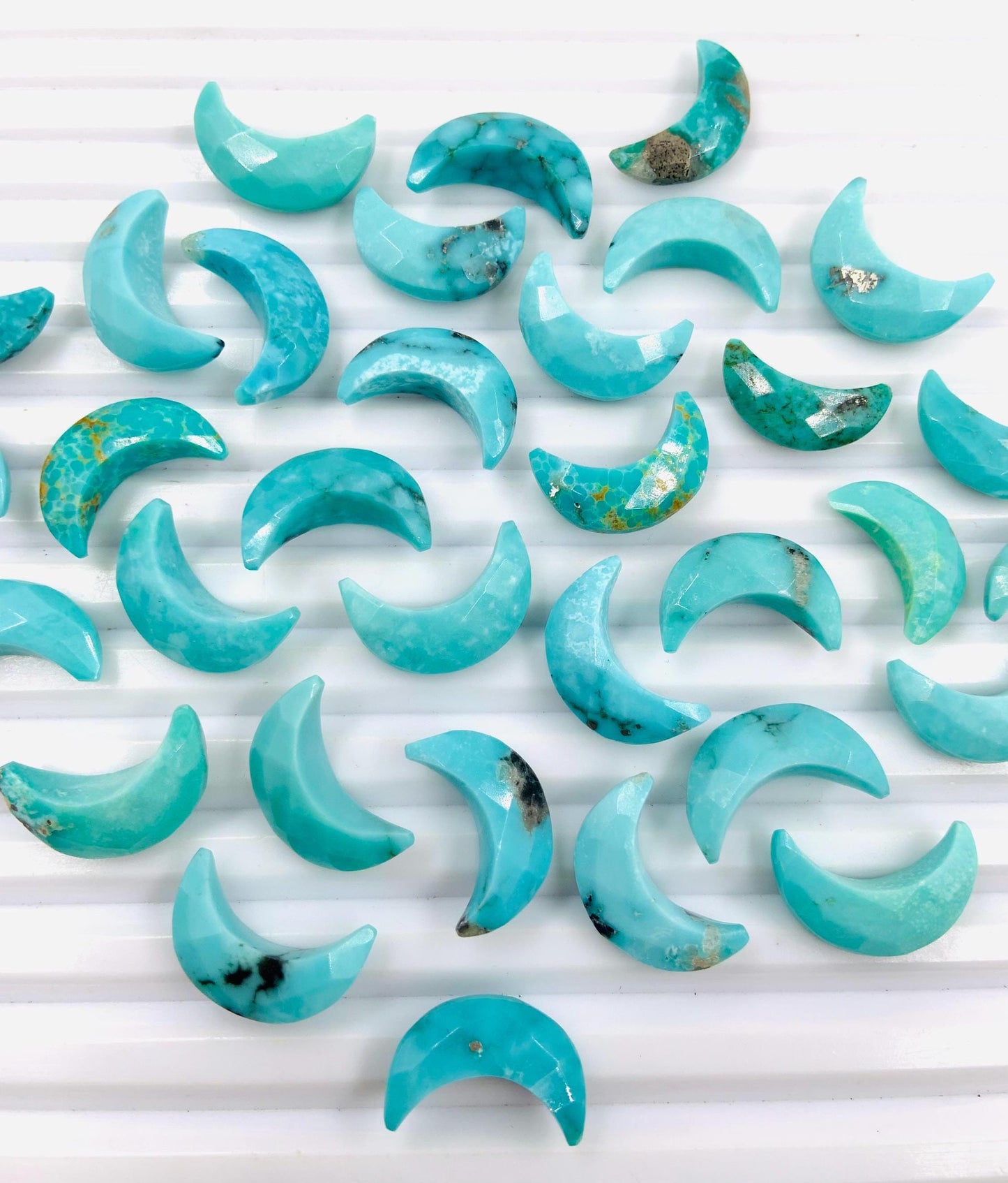 Natural Arizona Turquoise Faceted Loose Gemstone Crescent moon Hand Carved Moon Shape Gemstone For Jewelry, Moon Shape Briolette's 7x16mm
