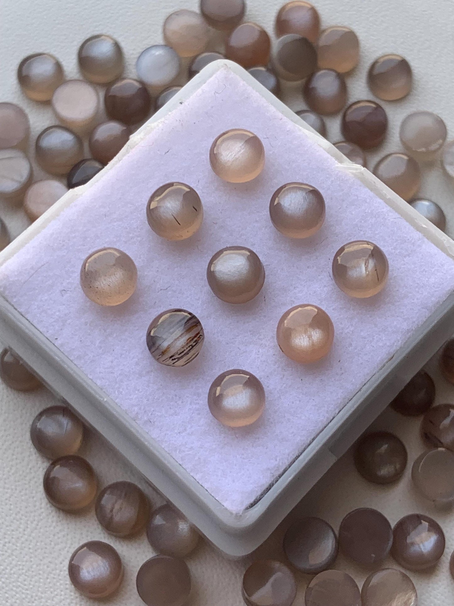 Natural Chocolate Moonstone Smooth Round Gemstone Cabochon, CALIBRATED Loose Stone Cab, Round Jewelry Cabochons Semi Precious Cabochons