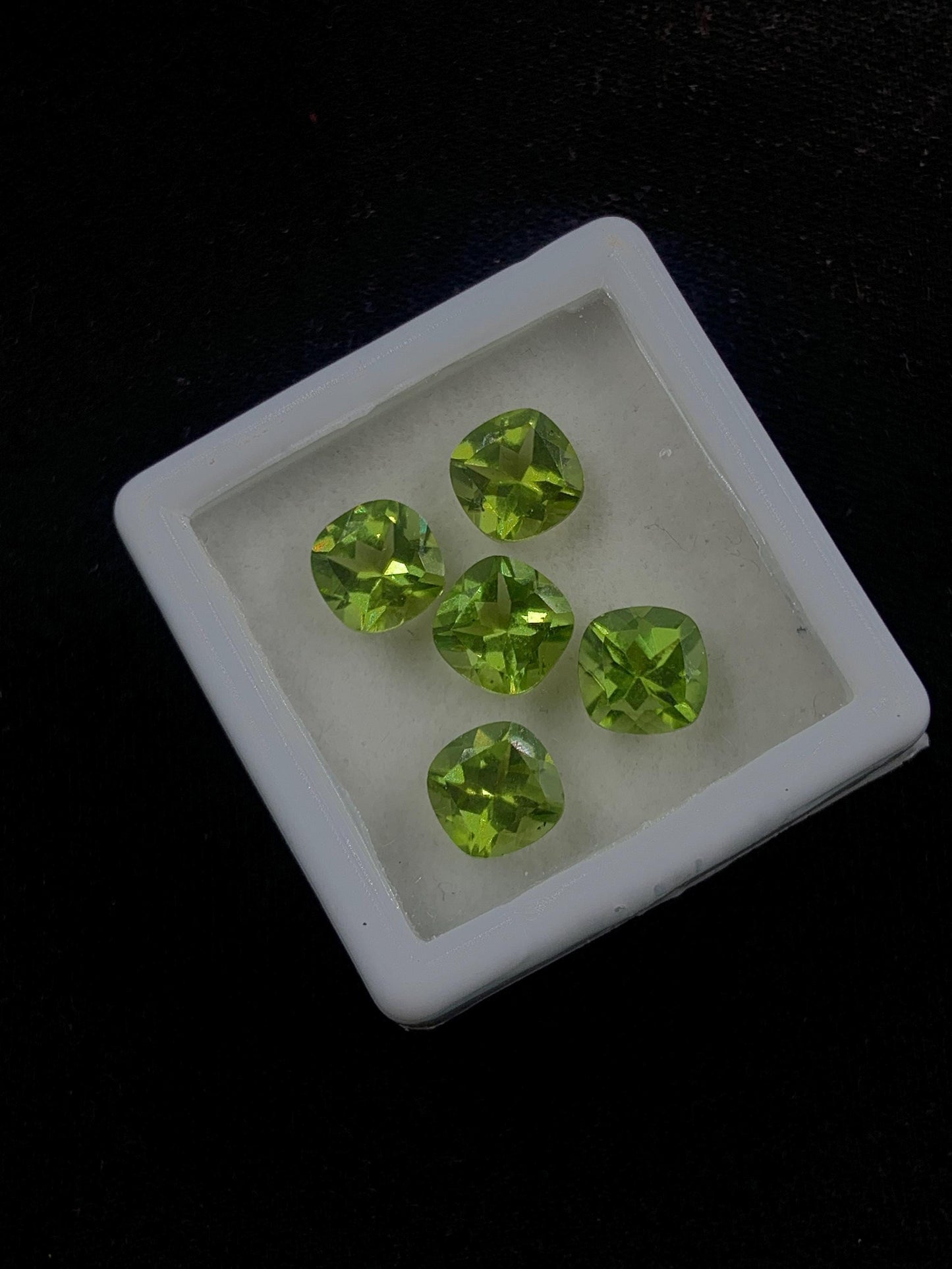 5 Pieces Natural Peridot Faceted Cushion Shape Gemstone , CALIBRATED Loose Cut Stone for Jewelry Making Cabochons Semi Precious Cutstone 6mm