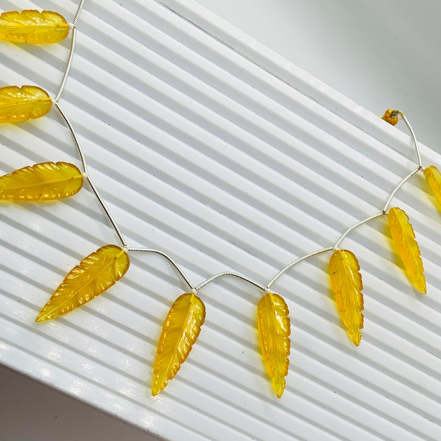 Yellow Onyx Leaf Briolette Beads 30x10x4mm – Carved Gemstones