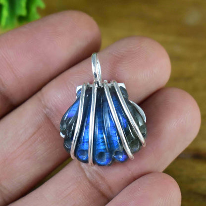 Scallop Shell Labradorite Pendant, Sterling Silver Pendant, Shell Pendant Jewelry Labradorite Necklace Unique Art Jewelry for Gift P-0004