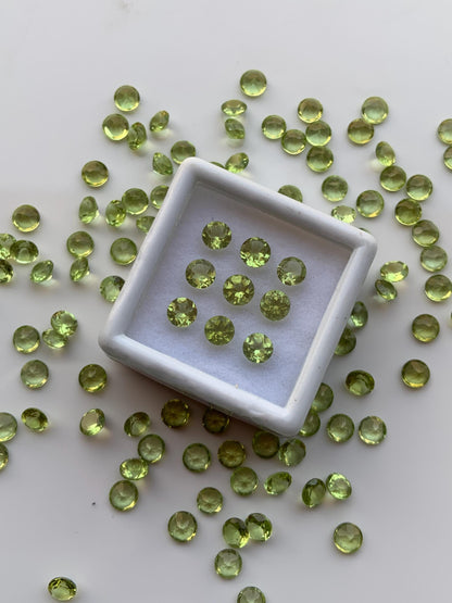 Natural Peridot Faceted Round Shape Cut Stone CALIBRATED Loose Stone Cut Round Jewelry Making Semi Precious Cut stone For ring, Gift for her