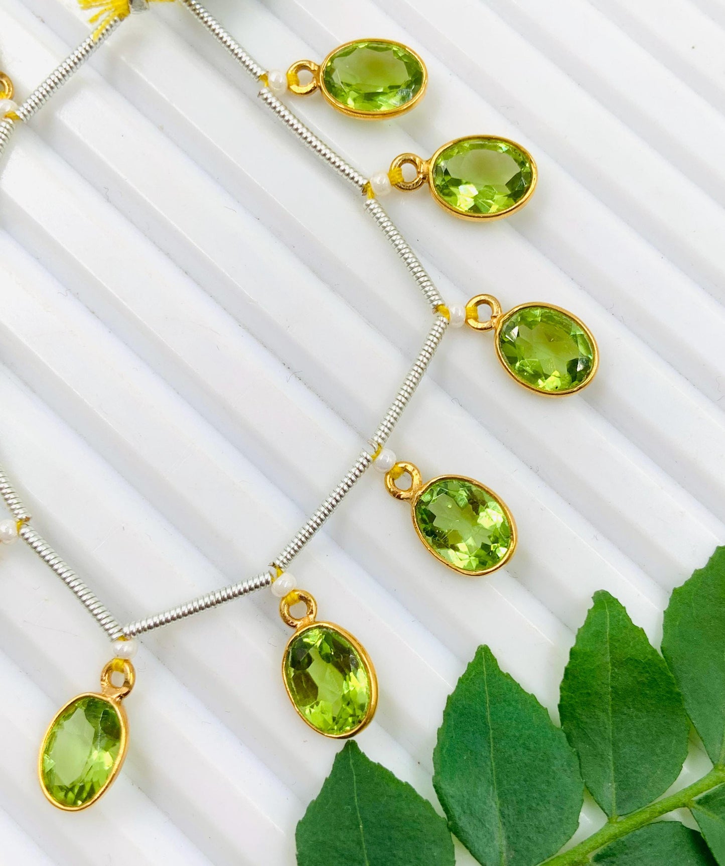Peridot Faceted Oval Bezel Connectors | 10 Pcs 6x8mm Gold