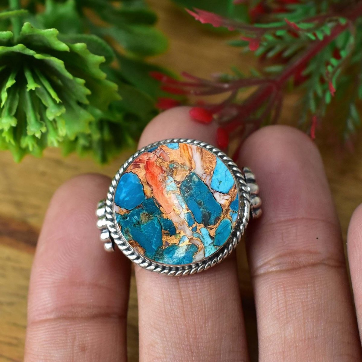 Round Oyster Turquoise Scallop Shell Statement Ring in 925 Silver - BeadsBoatInc